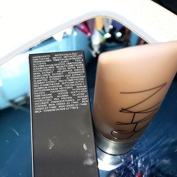 Nars Soft Matte Complete Foundation - Picture 4 of 5